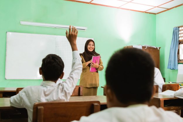 Pengembangan kompetensi guru